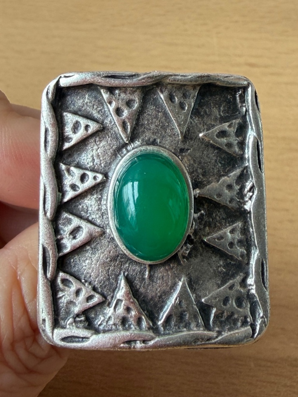 HUGE OVERSIZED GREEN CABOCHON STONE ORNATE RING PEWTER SILVERTONE STATEMENT